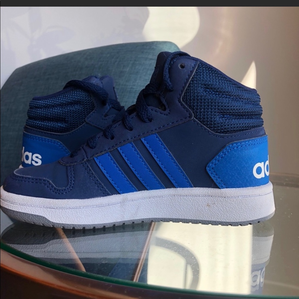 Adidas Boys shoes 11